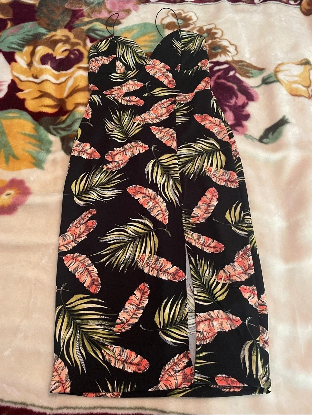 ReVamped Floral Maxi Dress in Black & Pink Size Small Like New